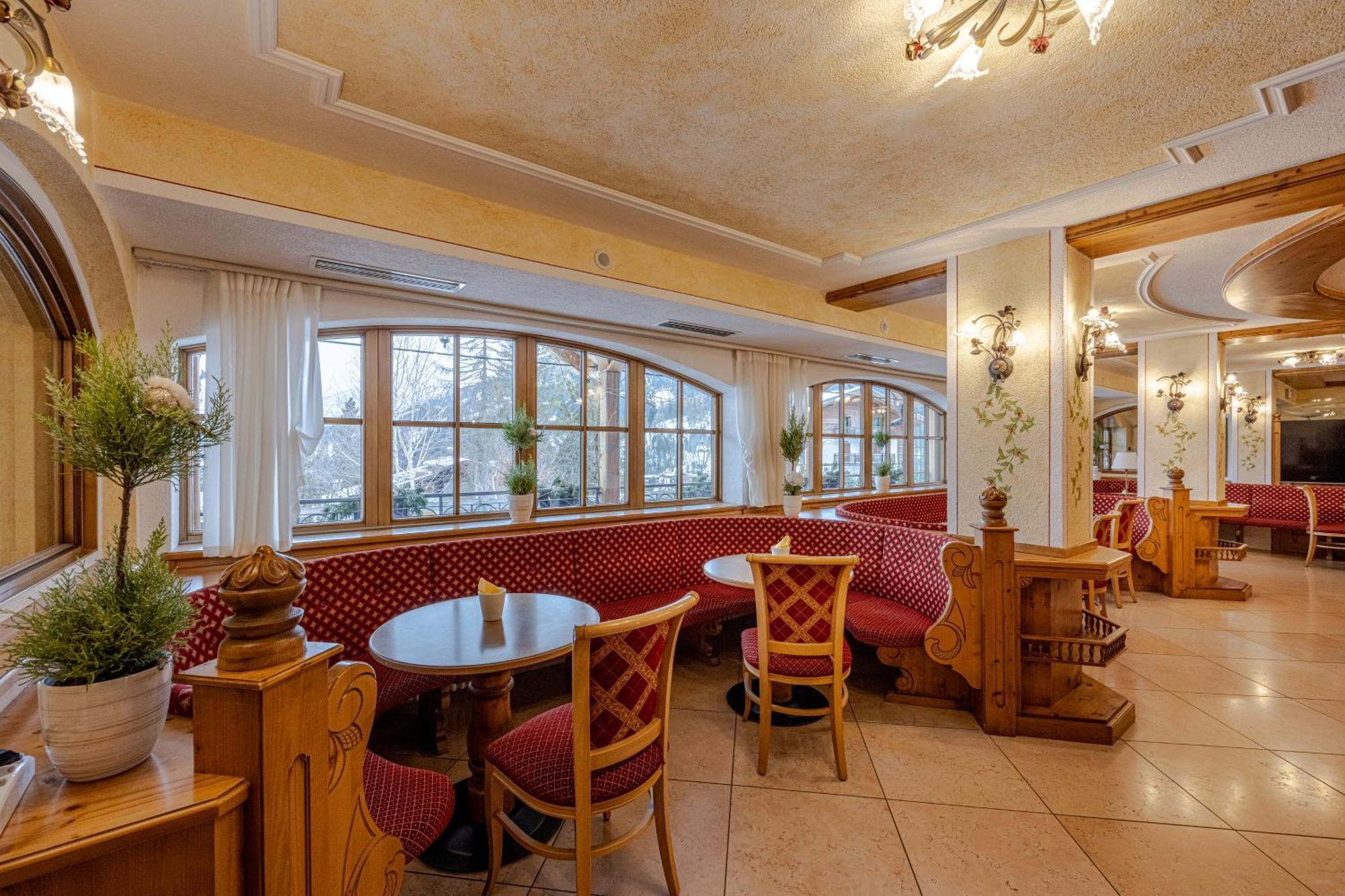 Hotel Stalon Sankt Martin am Sismunthbach Exterior foto